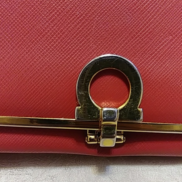 Salvatore Ferragamo Gancini Continental Wallet - Picture 2 of 8